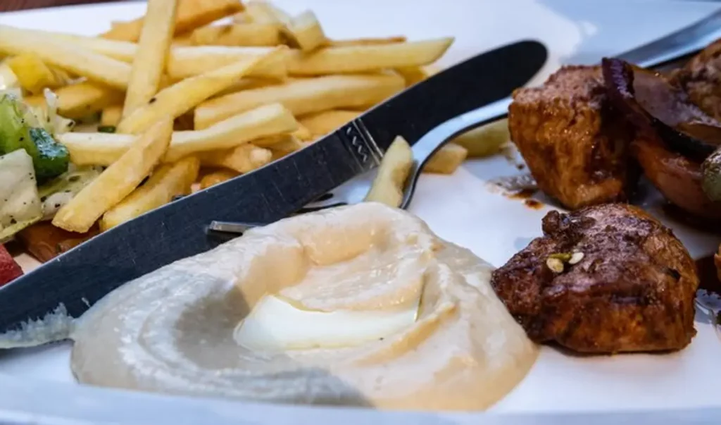 bœuf paradis frites sauce restaurant français