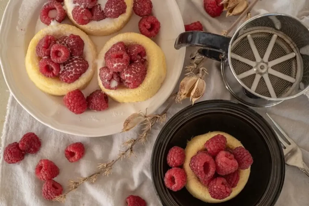 charlotte framboises mousse biscuits frais