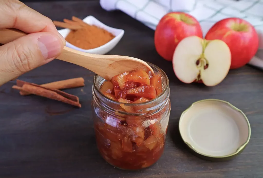 Compote de pommes maison : sans sucre ajouté et pleine de goût